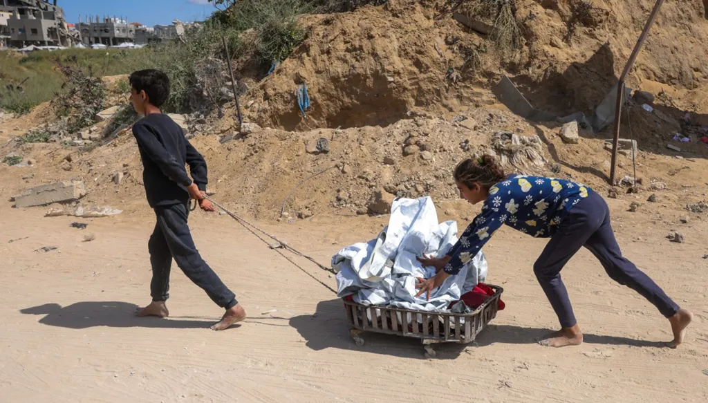 صباح "النهار": النازحون قنبلة موقوتة في لبنان وأردوغان مجنون الحكم... ماذا بقي لدى "حماس"؟
