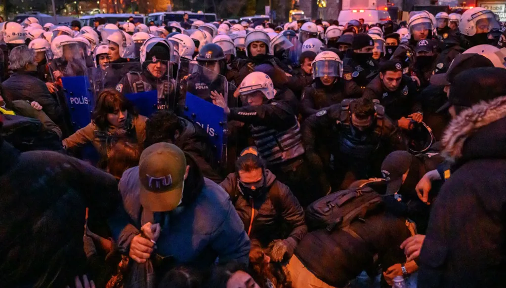 اعتقال إمام أوغلو في تركيا يثير الشكوك حول مساعي السلام مع الأكراد