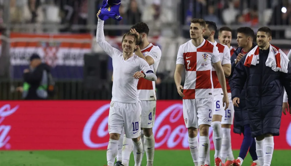 عظماء خط الوسط في العصر الحديث