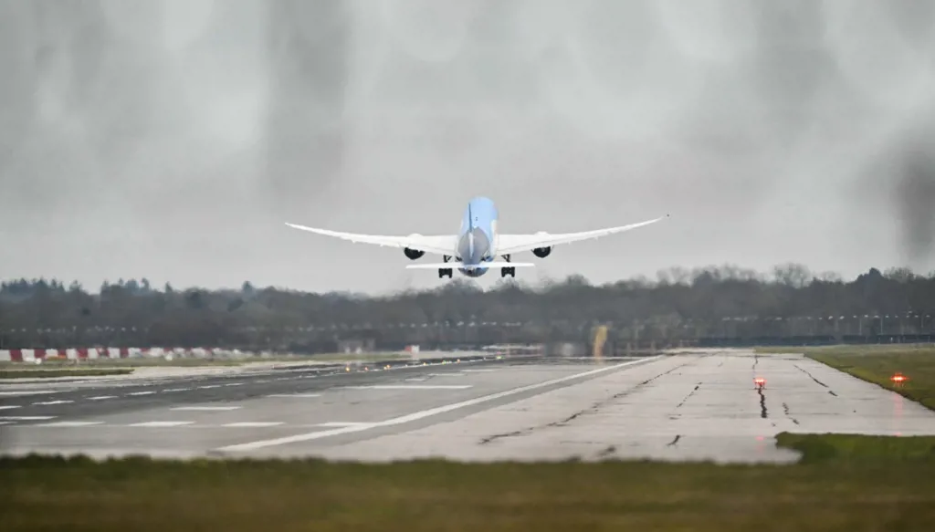 مطار هيثرو (أ ف ب)