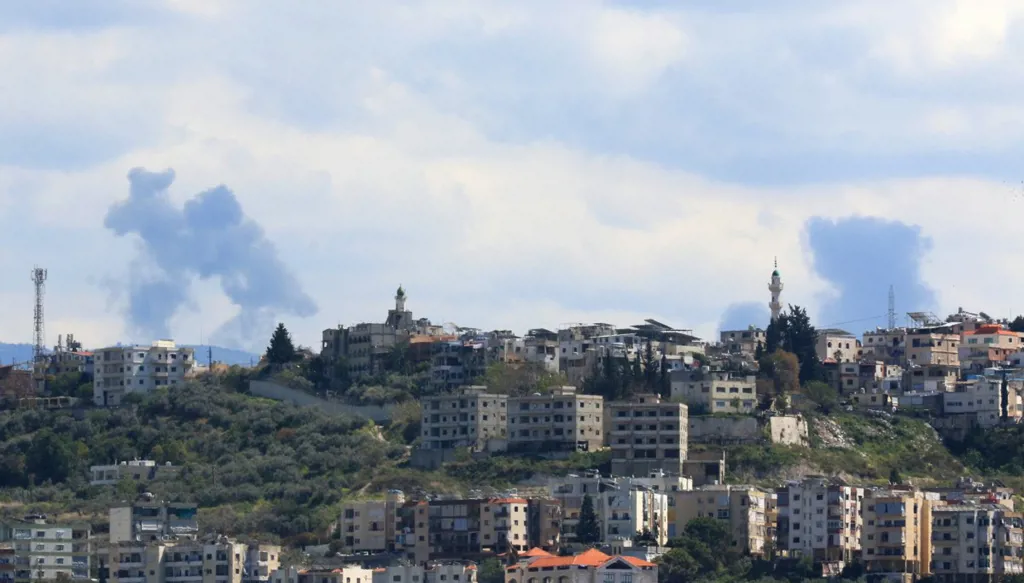 5 عند الخامسة: غارات عنيفة على جنوب لبنان ولغز غزو العراق... هدى شديد الإعلامية والإنسانة