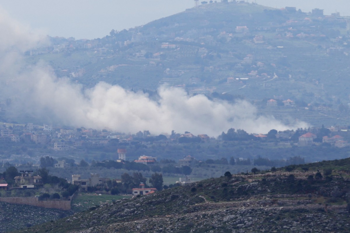دخان يتصاعد بعد غارة جوية إسرائيلية على جنوب لبنان (ا ف ب)