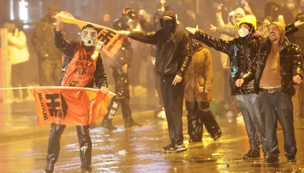 قضية إمام أوغلو تتجاوز اتهامات الفساد: المعارضة التركية أمام تحد كبير في مواجهة أردوغان