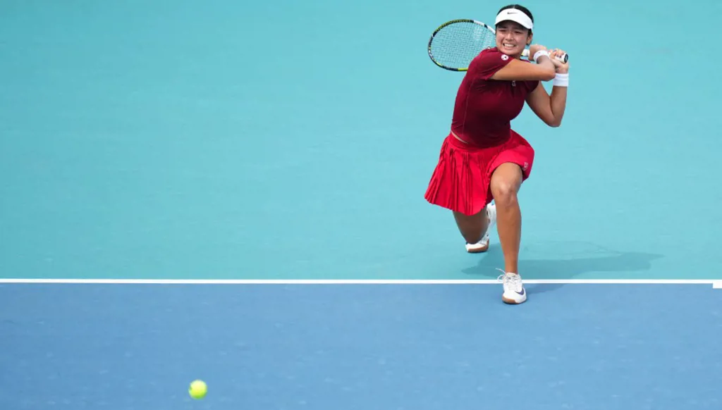 مفاجأة مدوية بدورة ميامي... الفيليبينية إيالا تُقصي شفيونتيك