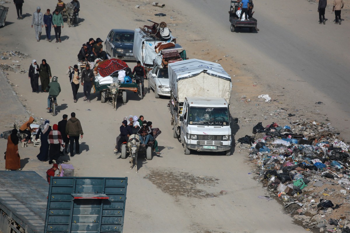 نازحون فلسطينيون من قطاع غزة (أ ف ب).