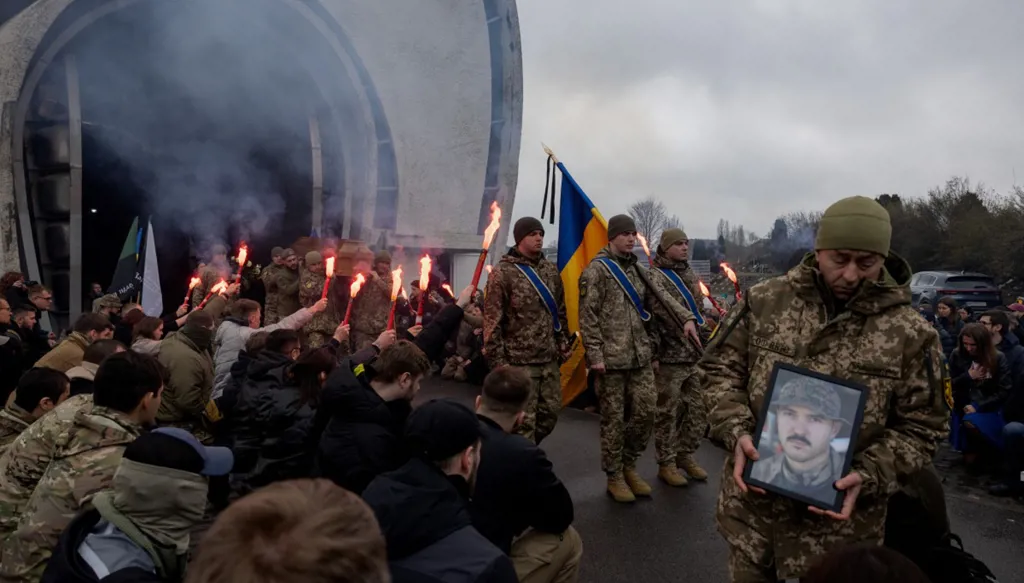 مسيرات روسية تحدث دمارا كبيرا... وإصابة مدني في هجوم أوكراني