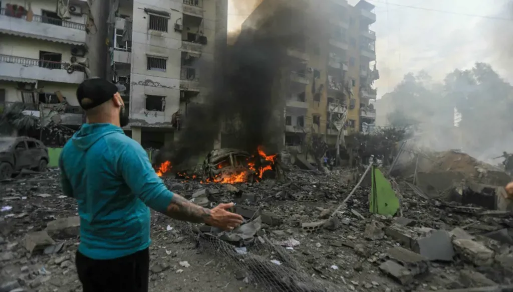 لبنان بين نارين