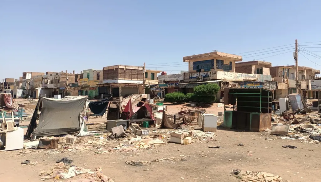 قائد قوات الدعم السريع يقر بـ"مغادرة" قواته الخرطوم: الحرب مع الجيش لم تنته بعد