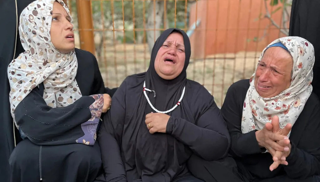 رداً على خطة ترامب لغزة... "حماس" تدعو "كل من يستطيع حمل السلاح في العالم الى التحرك"