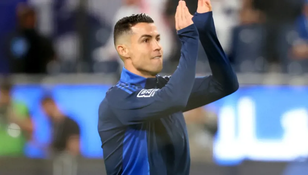 رونالدو يُذهل موظفي فندق فاخر: "بقشيش" بـ20 ألف يورو!