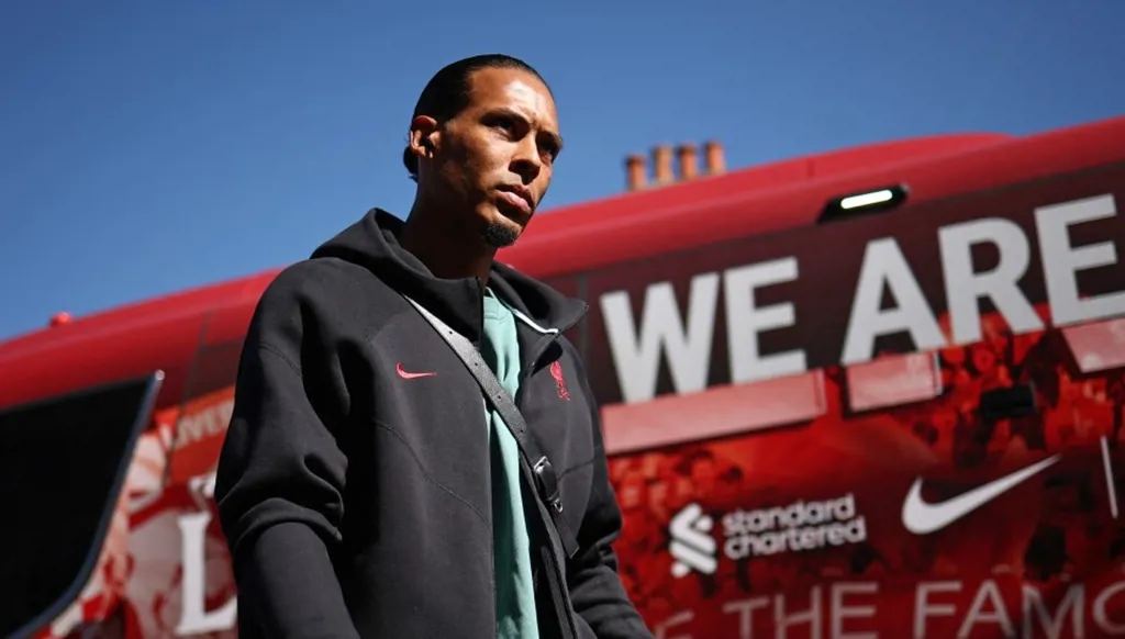 فان دايك يفتح الباب أمام الاستمرار مع ليفربول