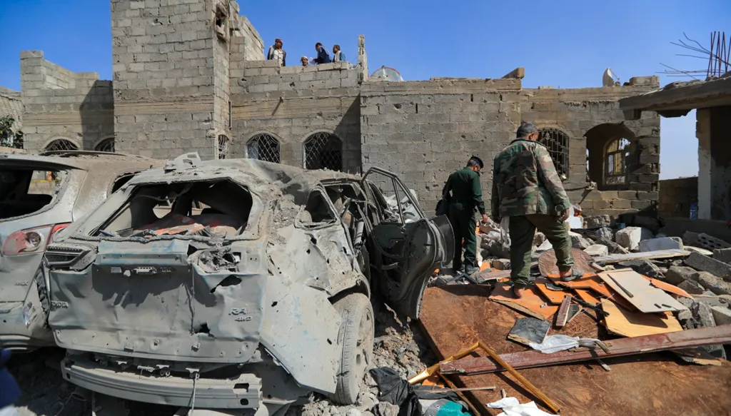 الحوثيون: مقتل ثلاثة في غارات جديدة على صنعاء