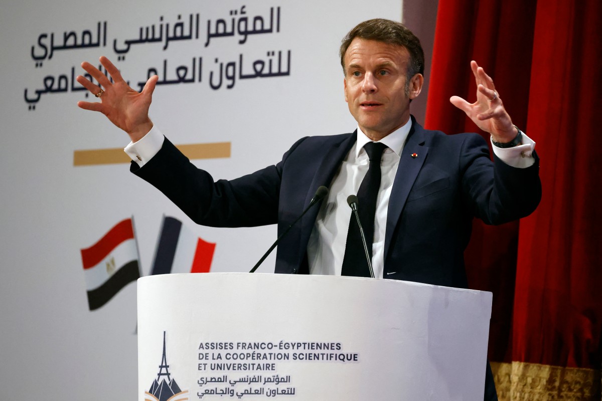 ماكرون في مصر (أ ف ب).