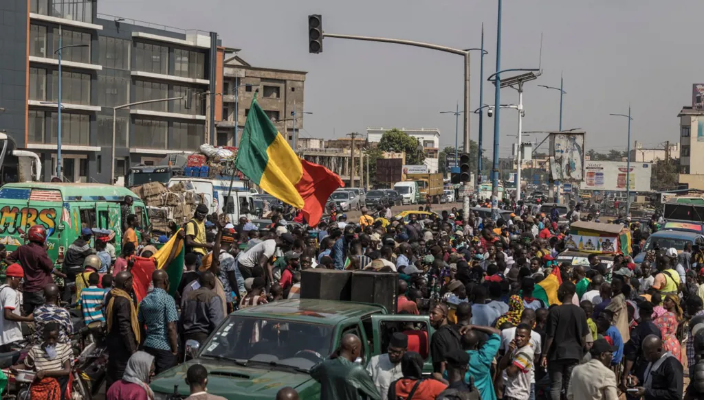 استقرار الساحل بين الشراكات القديمة وواقع القطيعة