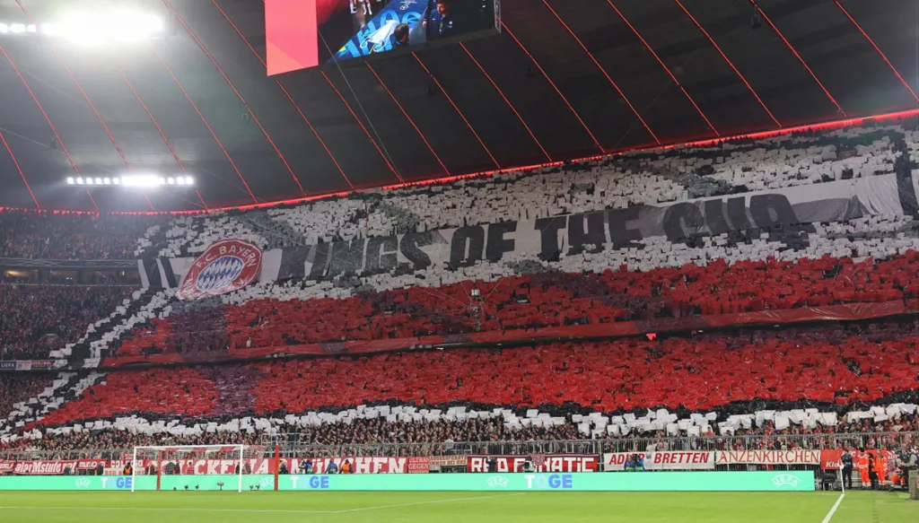 جماهير بايرن تُشعل الأجواء قبل المواجهة الحاسمة أمام إنتر (فيديو)
