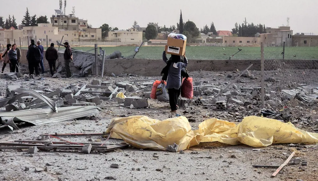 5 عند الخامسة: "موقع عسكري في الشويفات" والأميركيون يتحضرون... لماذا لم يلمع الذهب؟