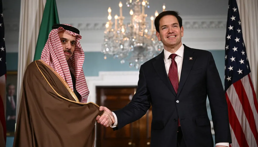 الخارجية الأميركية: واشنطن والرياض تحضان طرفي النزاع في السودان على استئناف مفاوضات السلام