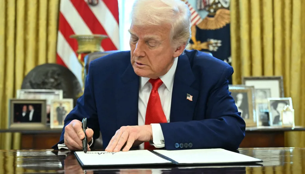 ترامب: العمل العسكري ضد إيران ممكن تماماً إذا لم يتم التوصل لاتفاق