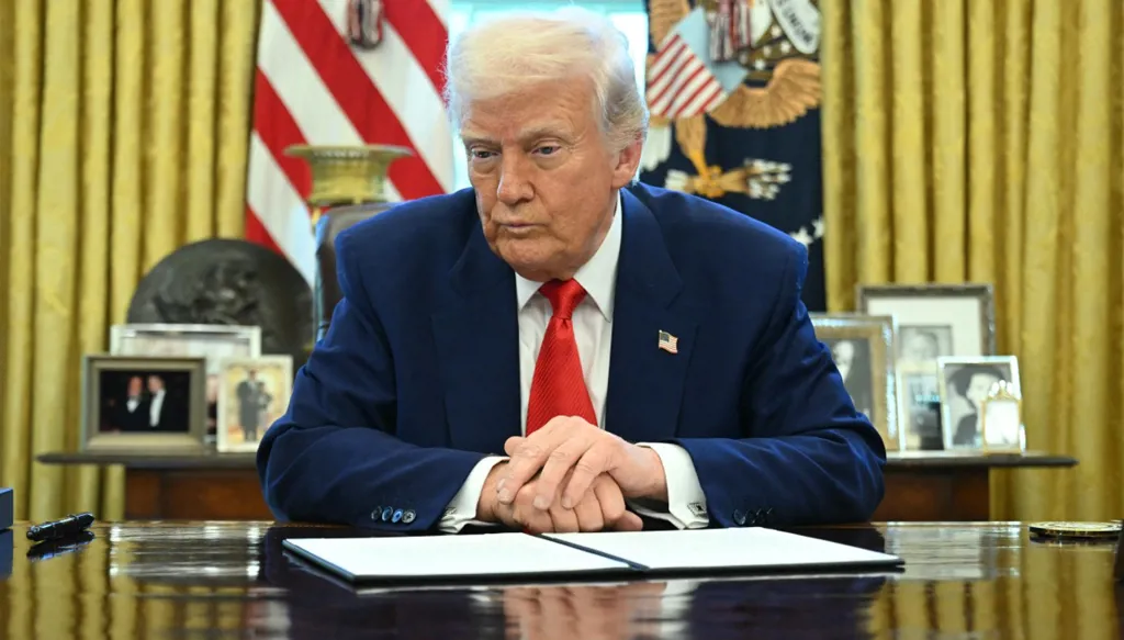 أسعار المستهلكين في أميركا تسجل أول انخفاض منذ نحو 5 سنوات