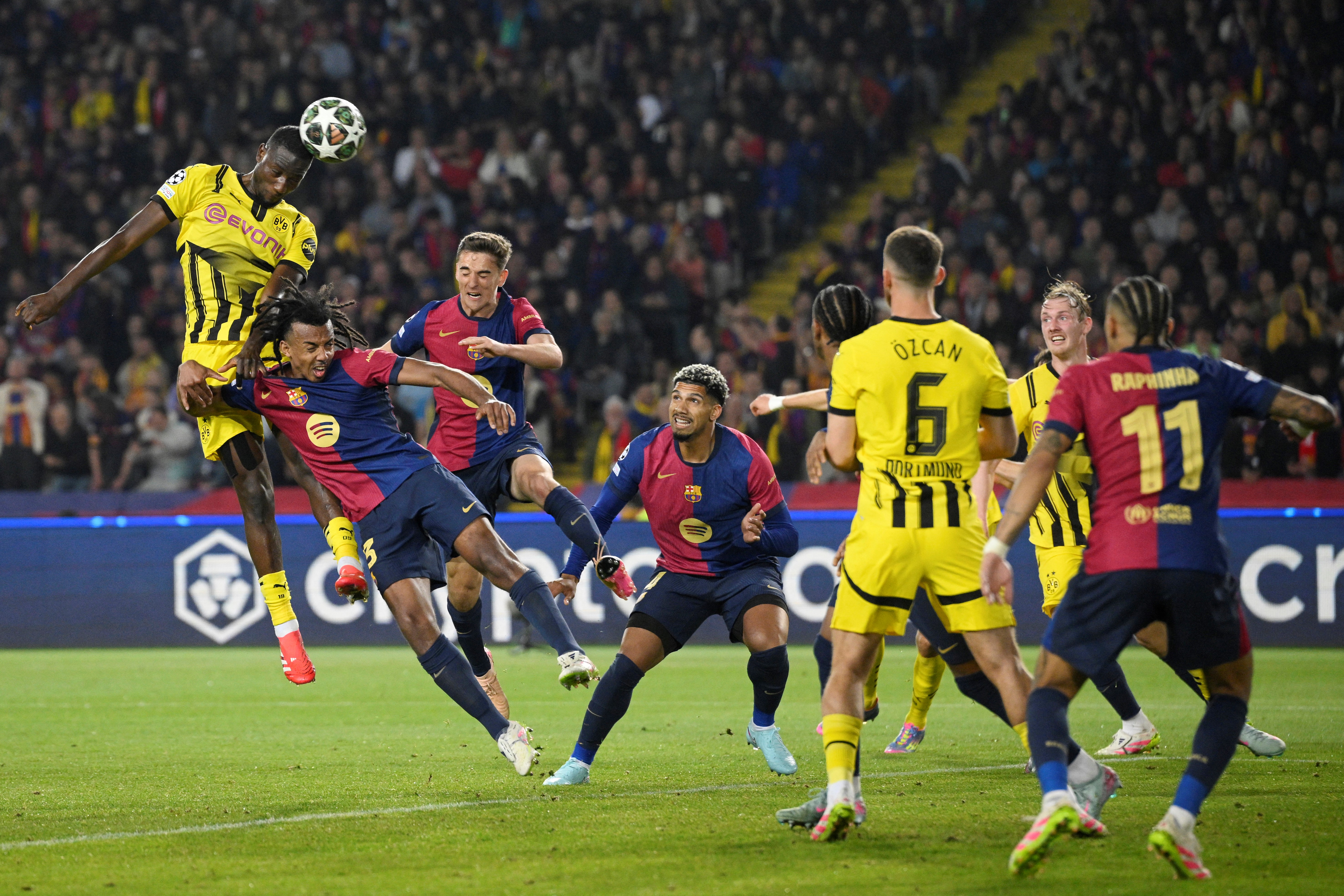 غيراسي بمواجهة برشلونة في إياب ربع نهائي دوري أبطال أوروبا (أ ف ب)