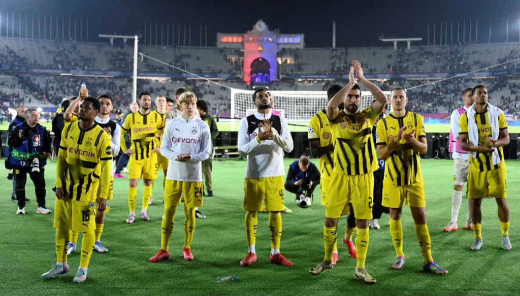 كلاسيكو مصيري ينتظر دورتموند المنهار أوروبياً أمام بايرن ميونيخ