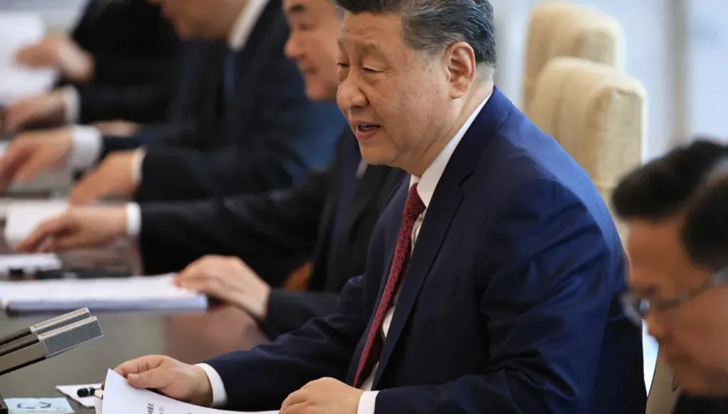 الرئيس الصيني يلتقي في بكين قادة الاتحاد الأوروبي