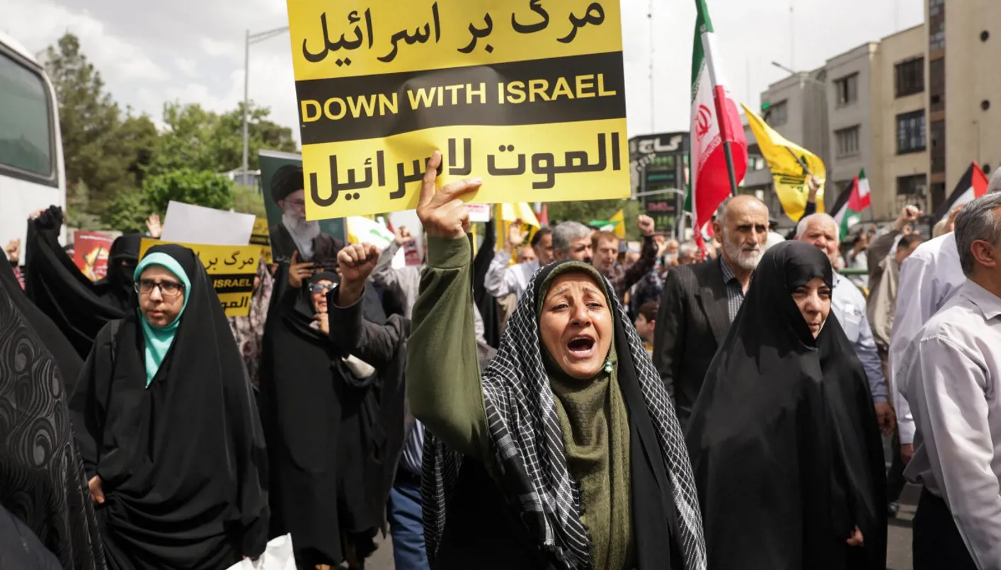 الكلمات الأخيرة المتبادلة بين إيران وأميركا قبيل انطلاق مفاوضات عُمان: