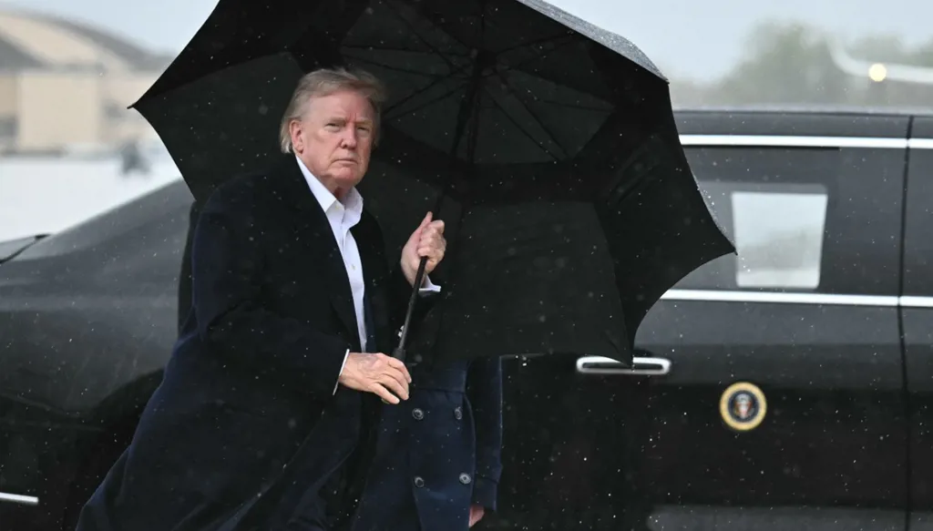 محللون: مناطق النفوذ العالمية ترتسم مجدداً مع تشكيك ترامب في مبدأ سيادة الدول