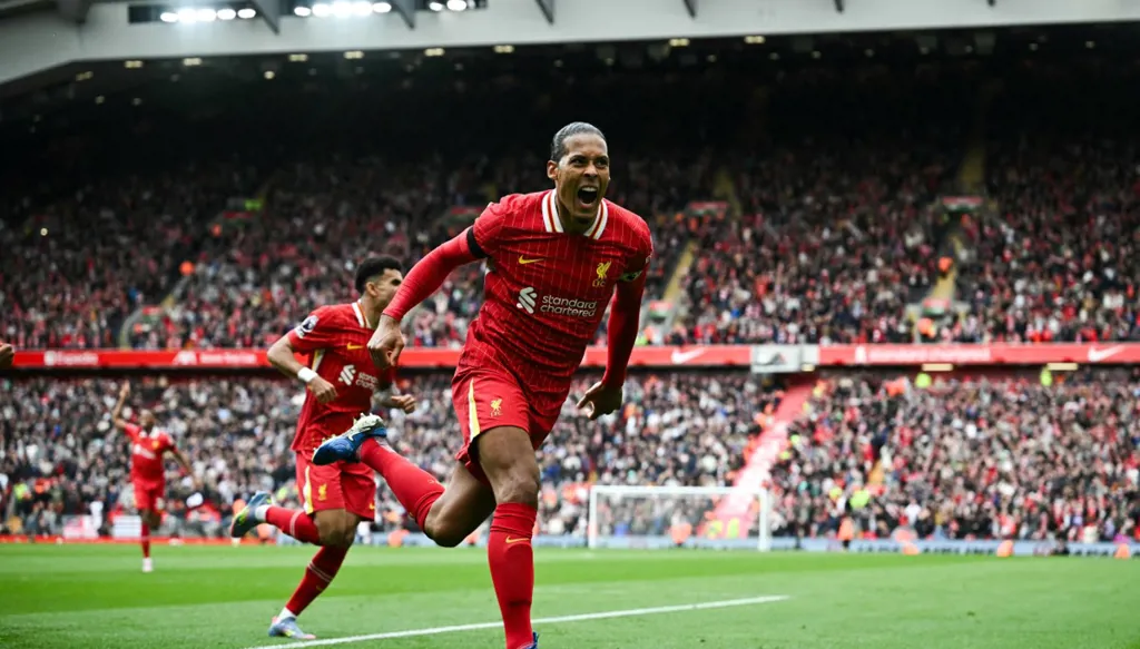 فان دايك يمدد عقده مع ليفربول رسمياً حتى عام 2027