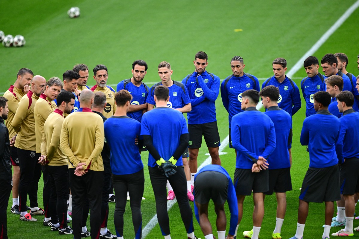 برشلونة بصورة مختلفة بقيادة فليك (أ ف ب)