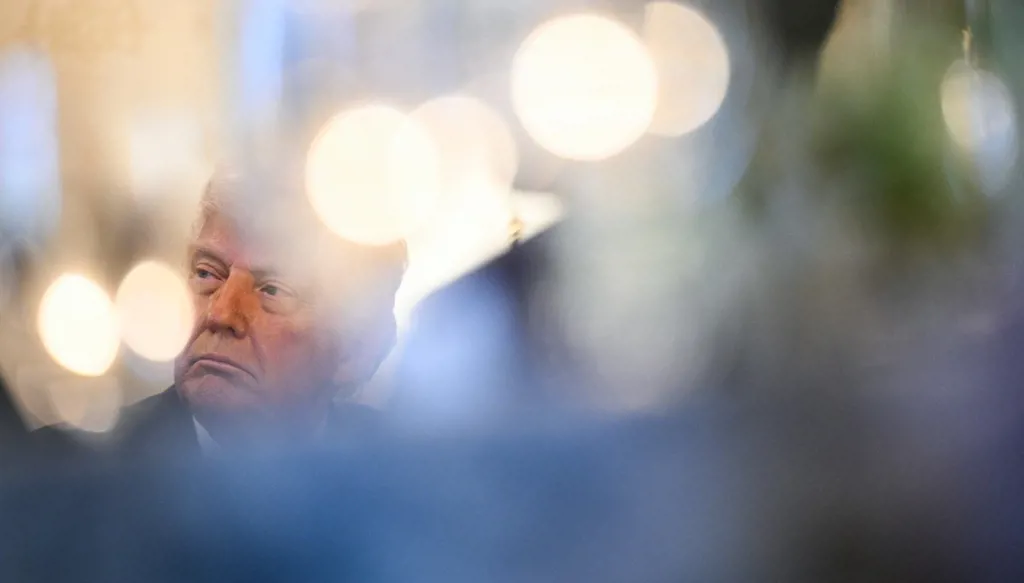 في أقل من مئة يوم فقط: كيف فرّقت واشنطن خصومها وأعادت الإمساك بزمام العالم؟