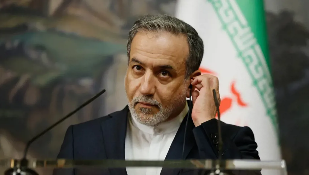 عراقجي ينشر صورة "شبح" ويحذر إسرائيل: نحن في حالة تأهب قصوى