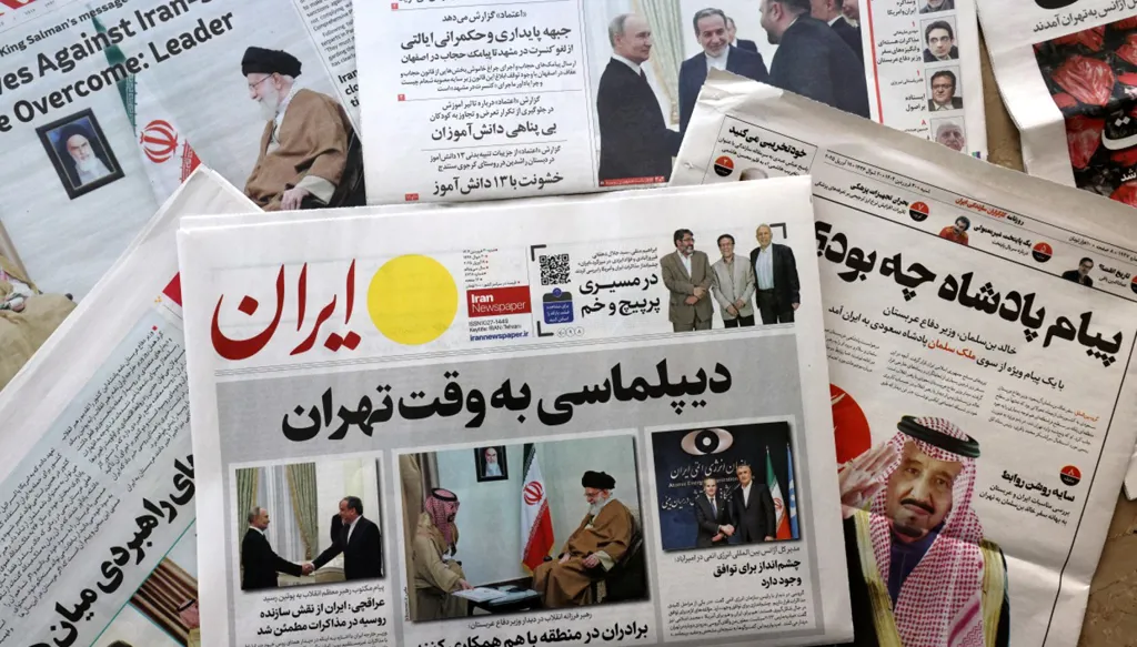 رغم المفاوضات... إسرائيل تتحين فرصة للانقضاض على إيران