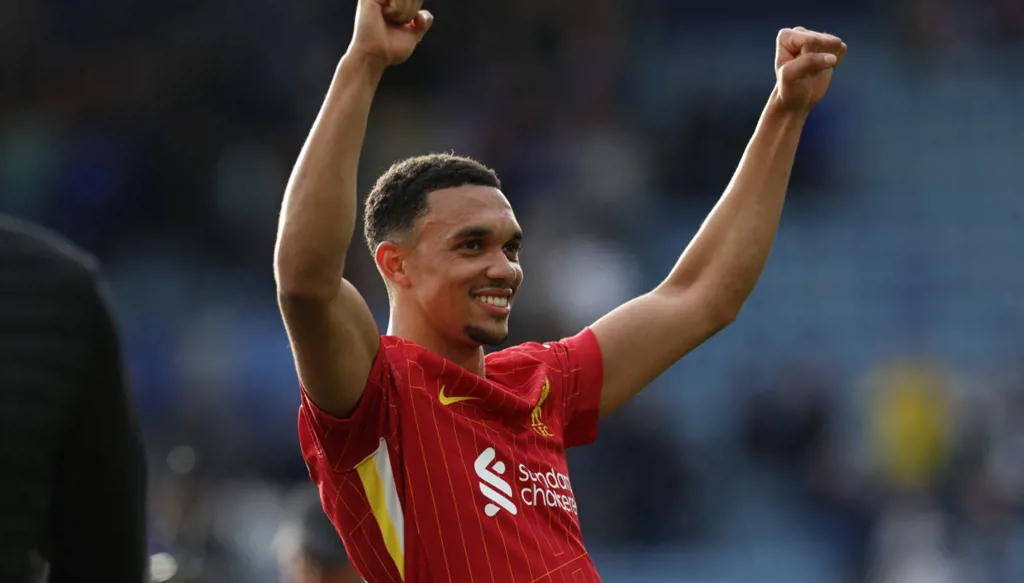 منشور غامض من محمد صلاح يثير الجدل حول مستقبل أرنولد