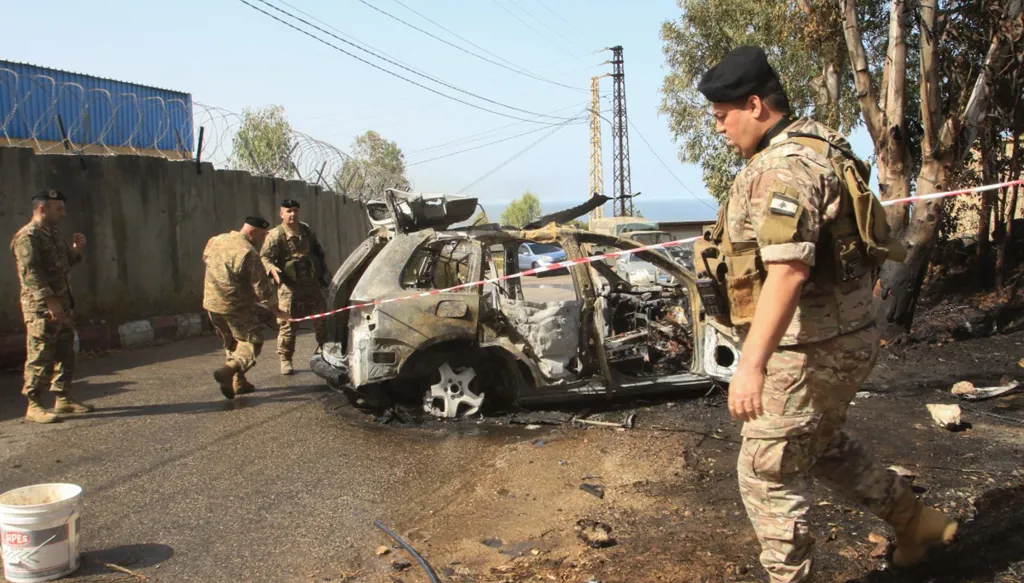 "نزع السلاح" والإعمار بإشراف أميركي... إسرائيل تتذرّع بقوة "الحزب" لحربها؟