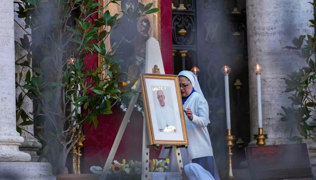 صباح "النهار": اغتيالات وحرب أهلية في إسرائيل وملفات حساسة تنتظر البابا... أجندة شروط "حزب الله" فرملت الحوار؟