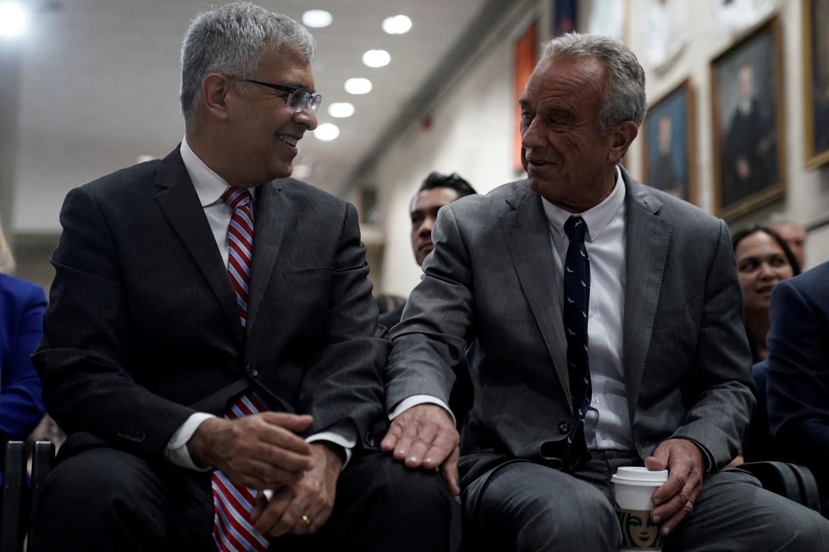 كينيدي وبهاتاشاريا (ا ف ب)