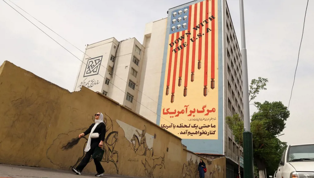 قبيل جولة محادثات نووية جديدة... طهران تتهم واشنطن بـ"سلوك متناقض وتعليقات استفزازية"