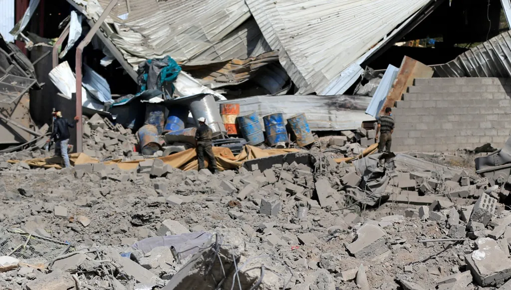 الجيش الأميركي: قصفنا أكثر من 800 هدف في اليمن منذ منتصف آذار