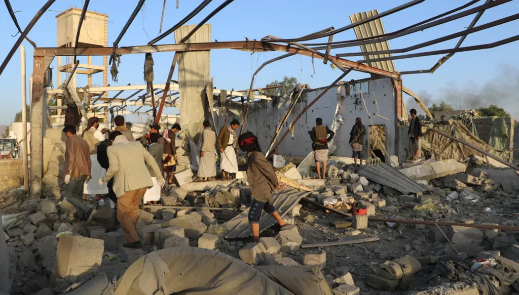 الأمم المتحدة تبدي "قلقها البالغ" بعد استهداف مركز للمهاجرين في اليمن