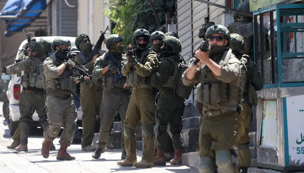 باريس تندّد بإلغاء إسرائيل تصاريح سفر وفدين فرنسيين