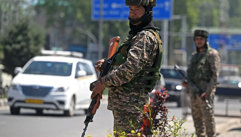 ورقة بحثية توقّعتها عام 2019... هل تندلع الحرب النووية بين الهند وباكستان؟