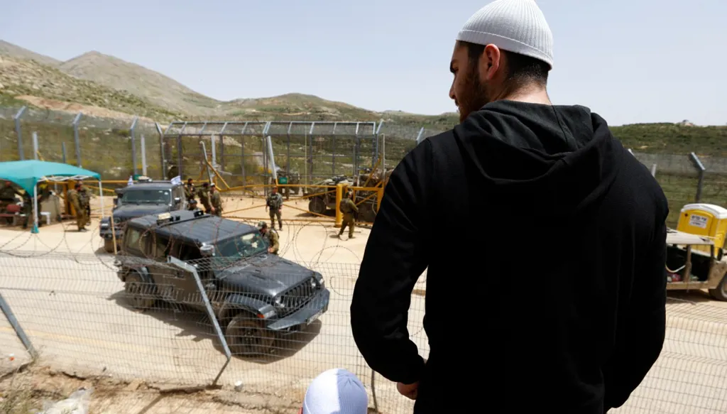 أبناء جرمانا يخشون من الفوضى بعد 14 عاماً من نزاع أثقل كاهل السوريين