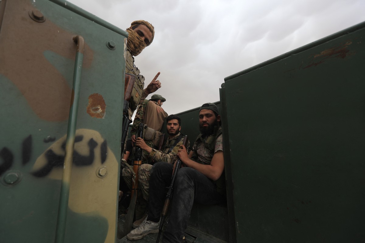 عناصر أمنية في سوريا (ا ف ب).