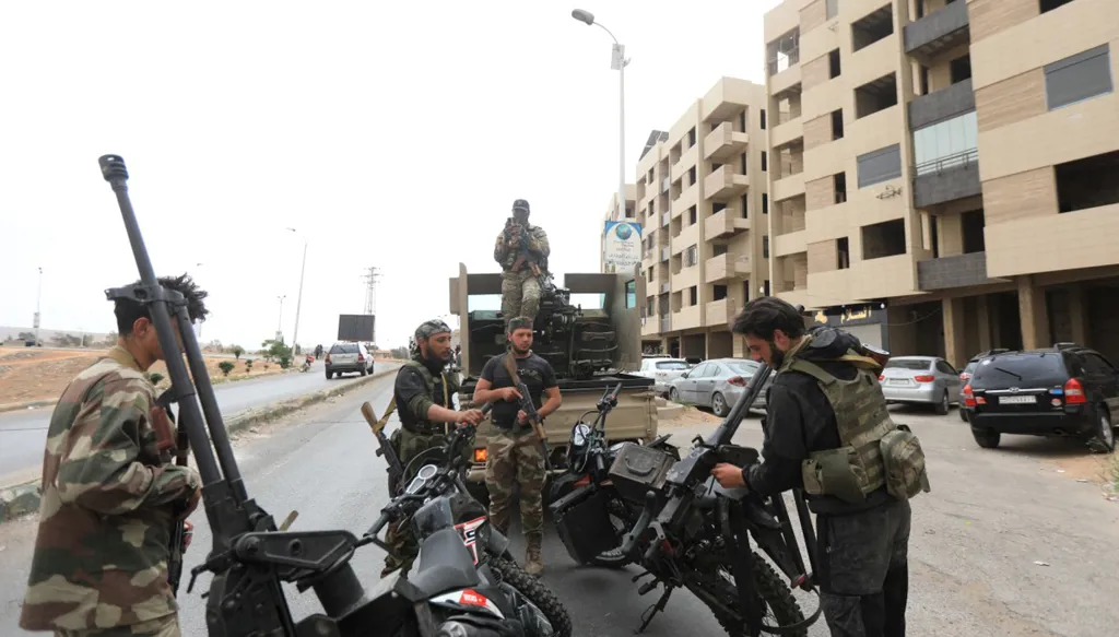 انتشار مسلّح واستنفار في السويداء ومحيطها... وعرض درزي للحكومة