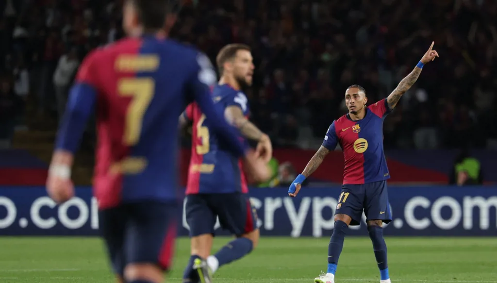 قبل معركة "سان سيرو"... رافينيا في أفضل نسخة كروية له