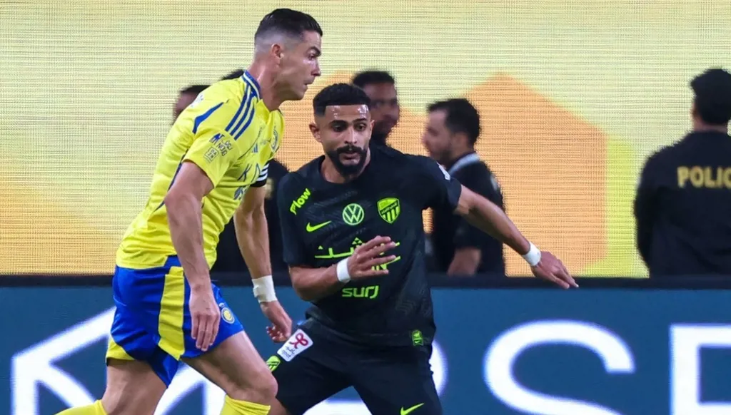 ليس فالنسيا... كريستيانو رونالدو يستعد لشراء أسهم في نادٍ إسباني