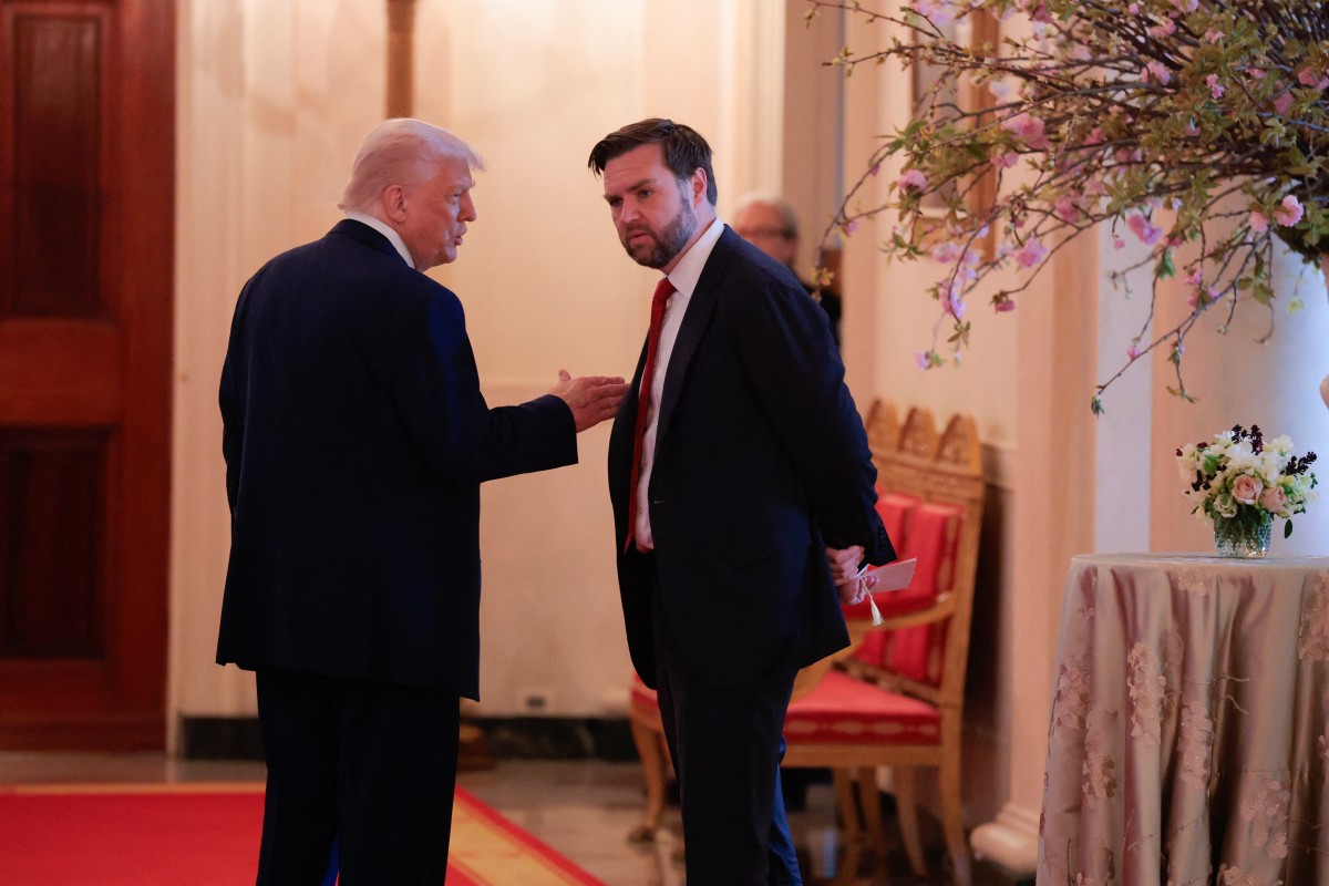 فانس وترامب (ا ف ب)