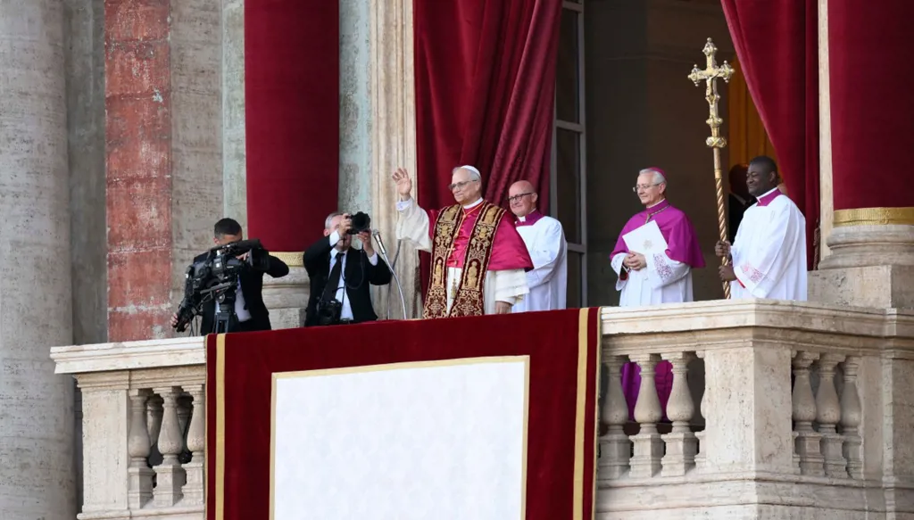 البابا لاوون الرابع عشر يرأس اليوم أول قداس في الفاتيكان... وكلمة مرتقبة