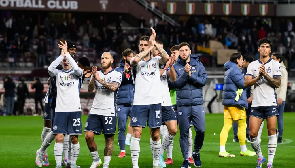 إنتر ميلان يواصل مطاردة نابولي على لقب الدوري الإيطالي